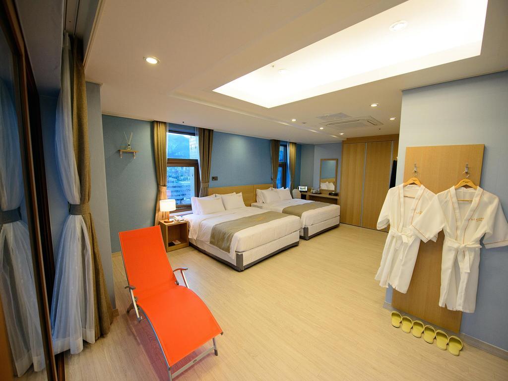 Haeundae Marianne Hotel Busan Exterior photo